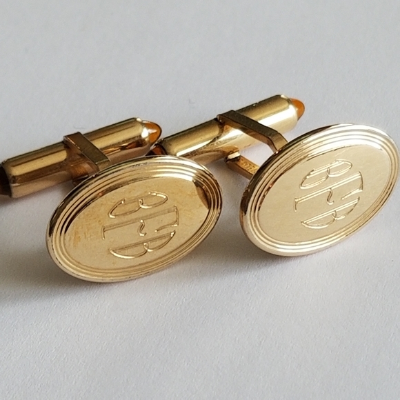 Vintage Krementz cuff links mens gold tone  engraved monogram BFB orange - Picture 1 of 11